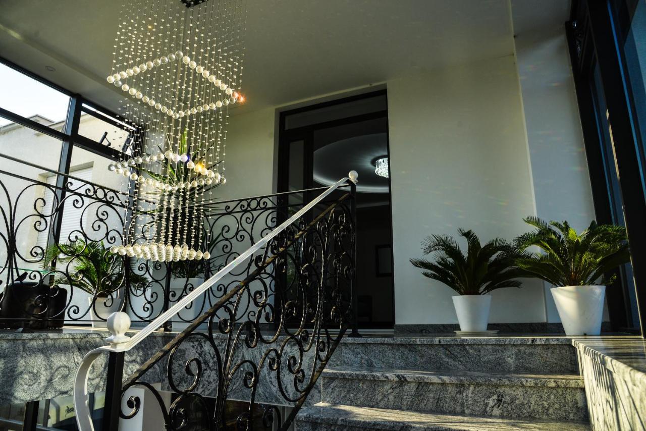 Mesecev Konak Bed & Breakfast Ni Eksteriør bilde